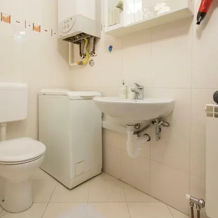 Centre Sea View Apartment