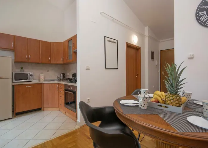 Centre Sea View * 풀라